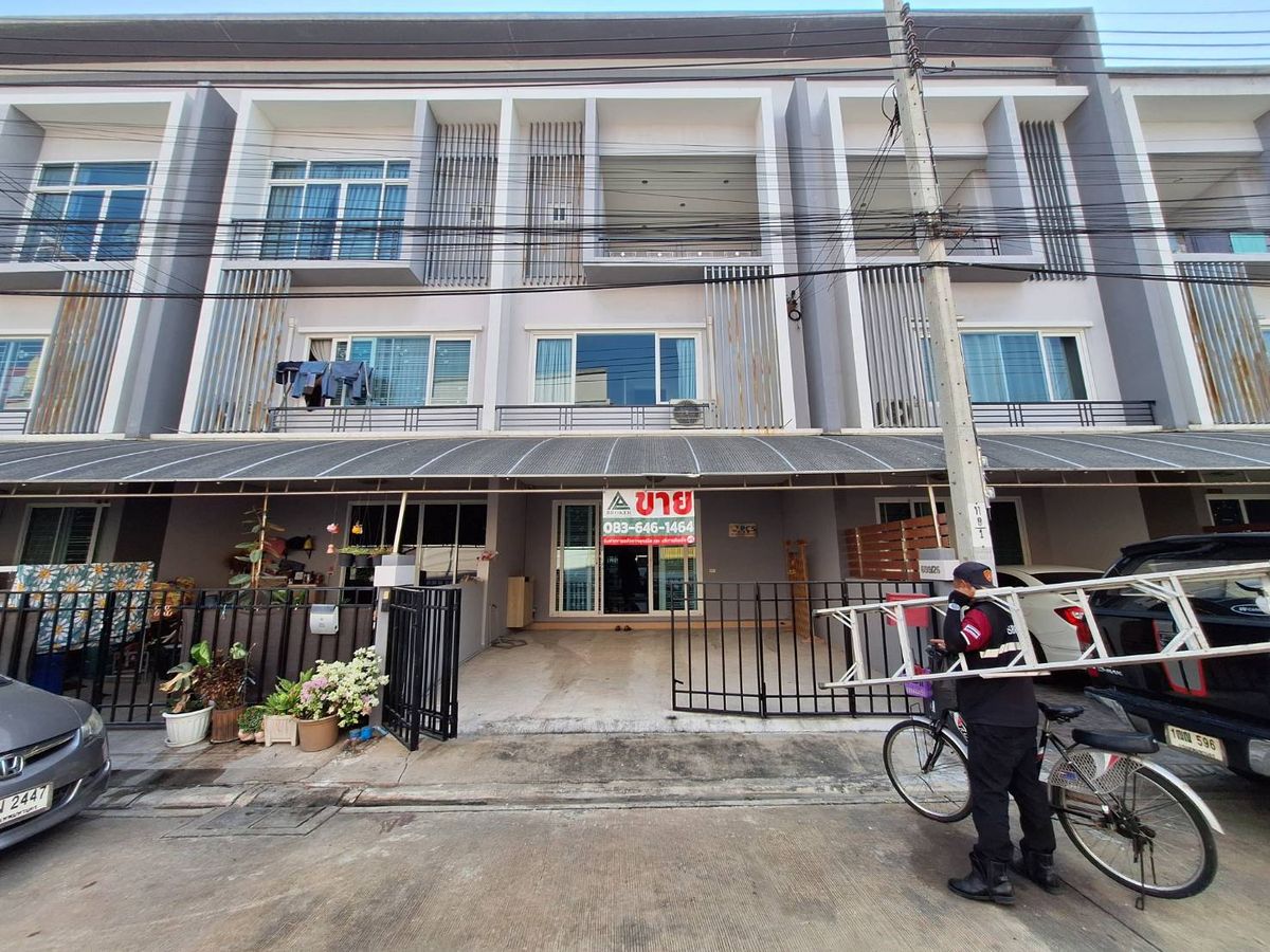 For SaleTownhomeEakachai, Bang Bon : 3 -storey homes for sale, price not more than 4 million, exclusive, Sathorn Kalapapruek, The Exclusive Sathon Kanlapapruek, area 21.4 sq.w.