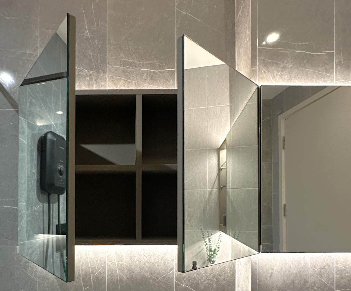 For SaleCondoOnnut, Udomsuk : Condo for sale, The Room Sukhumvit 62 BTS Punnawithi. Interested in negotiating @condobkk (with @) Code H32343