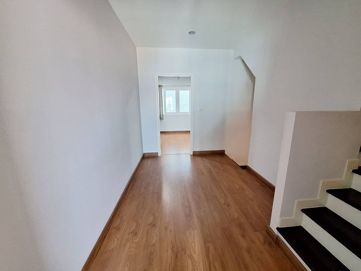 For SaleTownhomeEakachai, Bang Bon : 3 -storey homes for sale, price not more than 4 million, exclusive, Sathorn Kalapapruek, The Exclusive Sathon Kanlapapruek, area 21.4 sq.w.