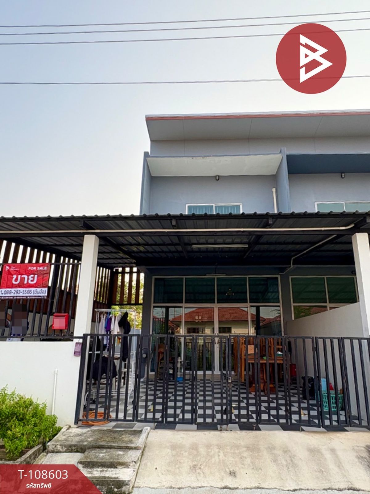 For SaleTownhomeChai Nat : 2 -story townhouse for sale, area 30.7 sq.wah, Ban Kluai Chainat