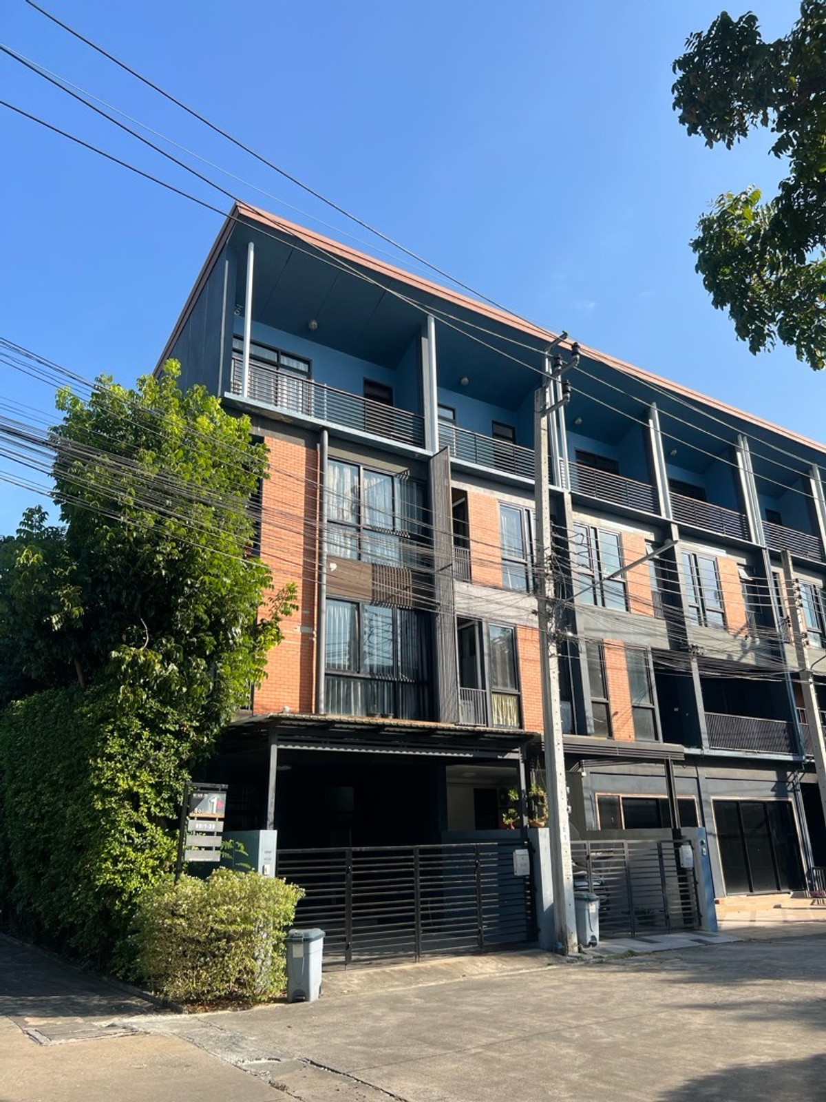 ให้เช่าทาวน์โฮมแจ้งวัฒนะ เมืองทอง : 🥳ให้เช่า ทาวน์โฮม 3.5 ชั้น แจ้งวัฒนะ 35 ติด BTS สถานีศรีรัช 300 เมตร ใกล้เมืองทอง ใกล้เซ็นทรัลแจ้งวัฒนะ