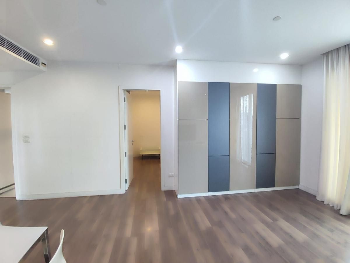 For SaleCondoOnnut, Udomsuk : Condo for sale, The Room Sukhumvit 62 BTS Punnawithi. Interested in negotiating @condobkk (with @) Code H26698