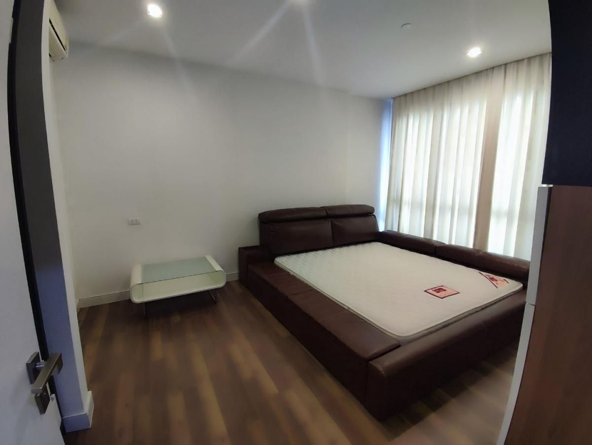 For SaleCondoOnnut, Udomsuk : Condo for sale, The Room Sukhumvit 62 BTS Punnawithi. Interested in negotiating @condobkk (with @) Code H26698