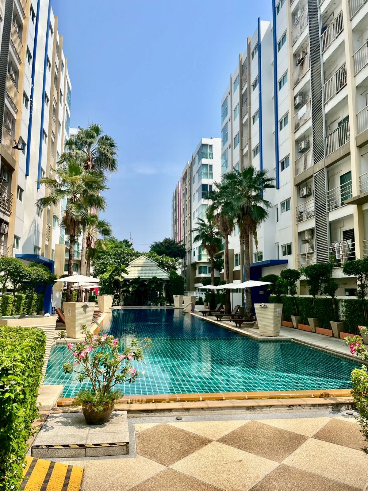 For SaleCondoThaphra, Talat Phlu, Wutthakat : Condo for sale, Metro Park, Sathorn, Building C, Floor 7, 1 room, corner, 2 bedrooms, area 56.98 square meters with furniture, Kanlapaphruek Road, Bang Wa Subdistrict, Phasi Charoen District, Bangkok