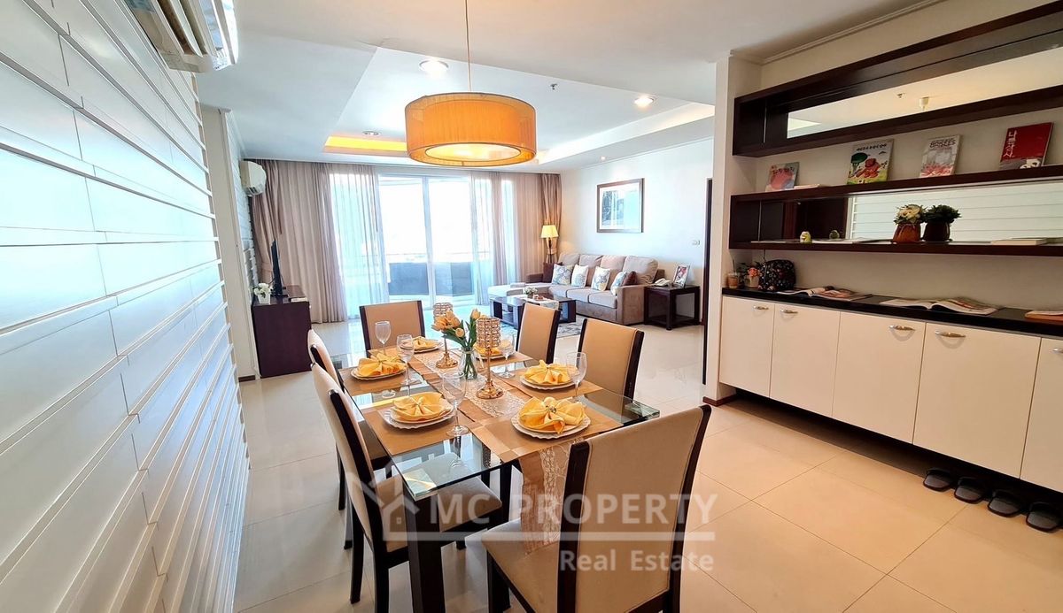 ให้เช่าคอนโดสุขุมวิท อโศก ทองหล่อ : Piyathip Place 3 ห้องนอน 291sqm ชั้นสูงให้เช่าเพียง 110,000 โปรดติดต่อ 0816878954
