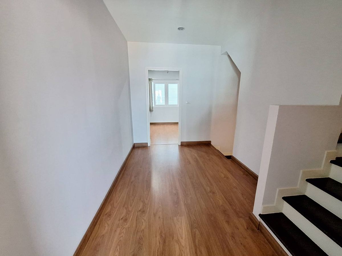 For SaleTownhomeEakachai, Bang Bon : 3 -storey homes for sale, price not more than 4 million, exclusive, Sathorn Kalapapruek, The Exclusive Sathon Kanlapapruek, area 21.4 sq.w.