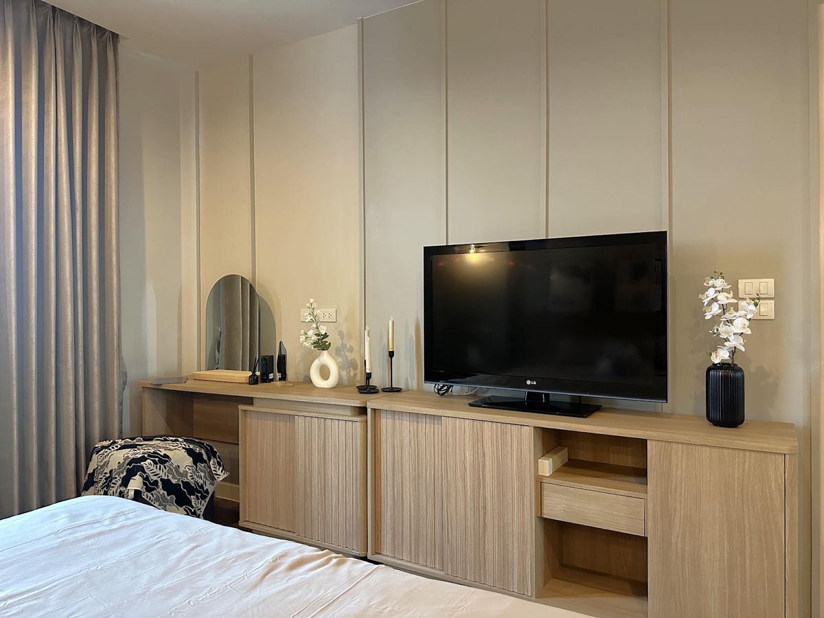 For SaleCondoOnnut, Udomsuk : Condo for sale, The Room Sukhumvit 62 BTS Punnawithi. Interested in negotiating @condobkk (with @) Code H32343