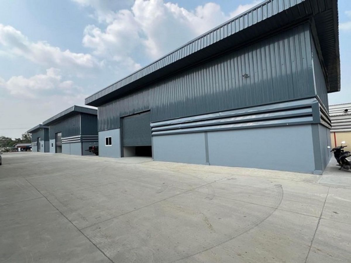 For RentWarehousePathum Thani,Rangsit, Thammasat : RK640 for rent 200 square meters, 2 office rooms, 3 phase electrical systems, more than 150 parking lots, Lat Lum Kaeo District, Pathum Thani