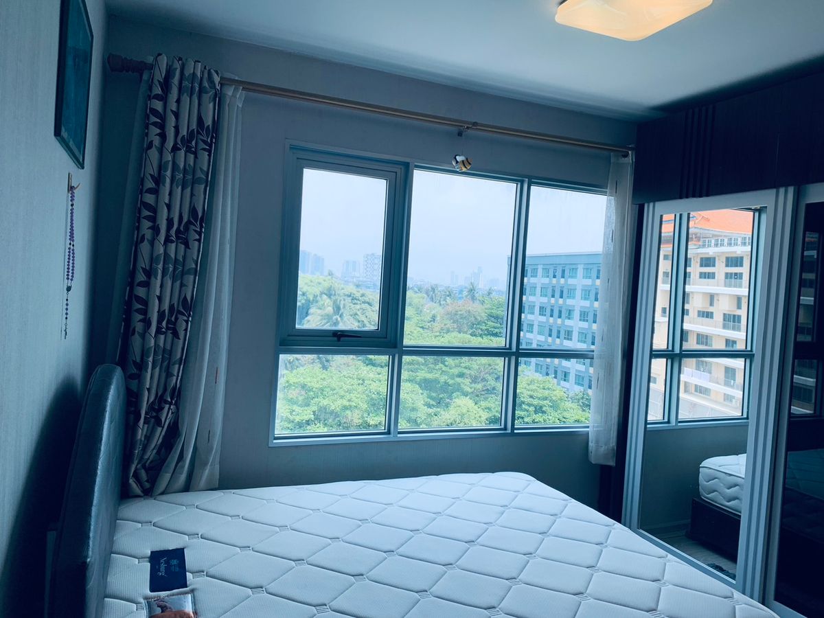 For SaleCondoThaphra, Talat Phlu, Wutthakat : Urgent sale, the cheapest price, near the electric train, carrying the luggage straight away