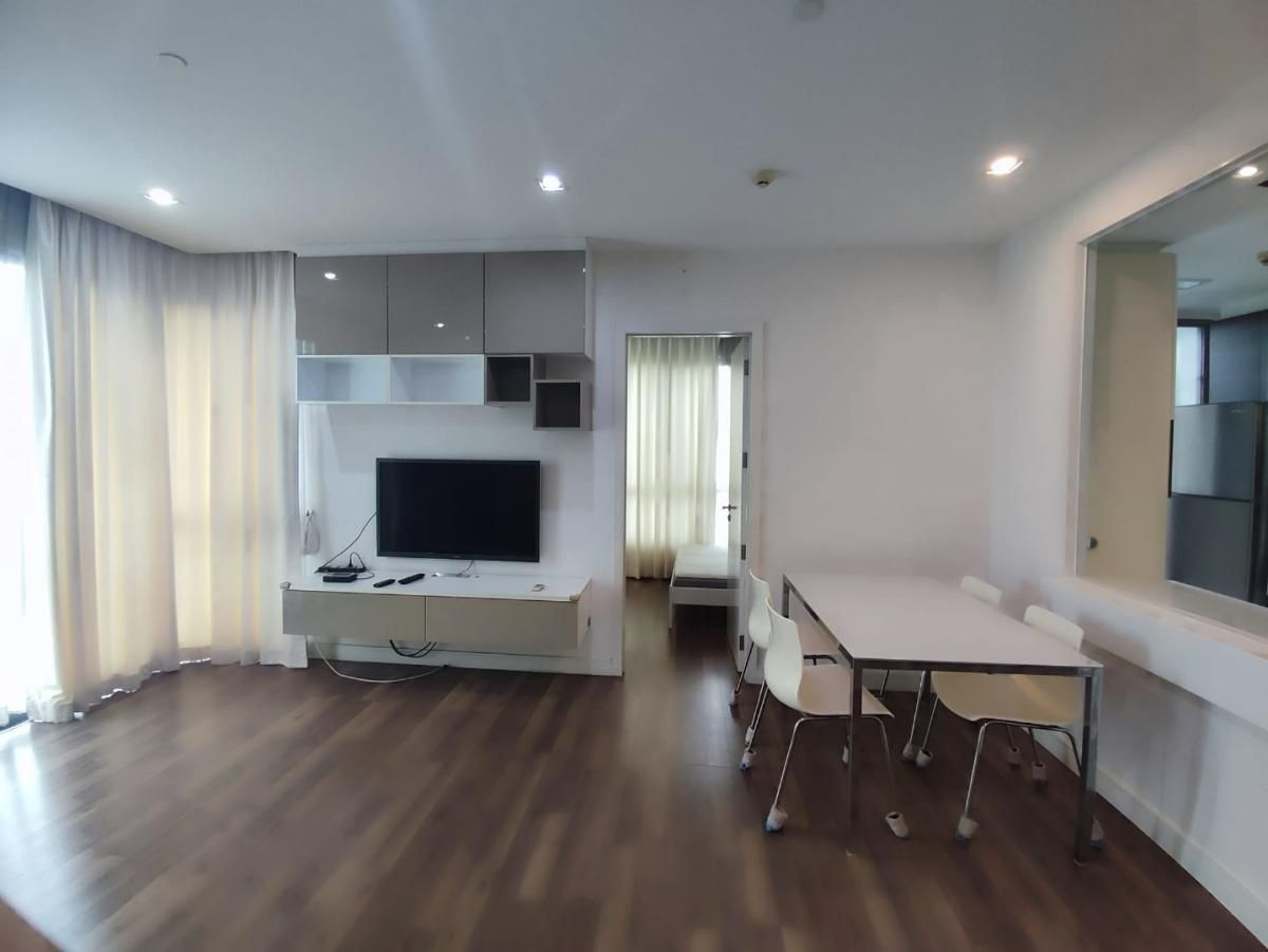 For SaleCondoOnnut, Udomsuk : Condo for sale, The Room Sukhumvit 62 BTS Punnawithi. Interested in negotiating @condobkk (with @) Code H26698