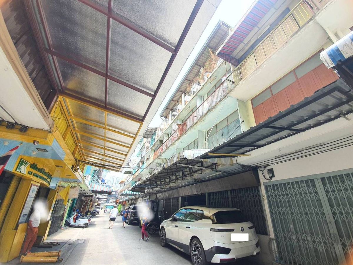 ขายอาคารพาณิชย์สยาม จุฬา สามย่าน : ขายถูก อาคารพาณิชย์รวม 3.5 คูหา สูง 3 ชั้น​ ทำเลบรรทัดทอง​ ร้านอาหารดังๆ เพียบ​ !! ใกล้ MRT หัวลำโพง !! 