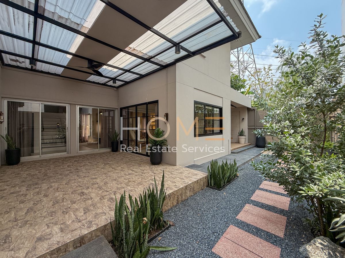 For SaleHousePattanakan, Srinakarin : Noble Tara Phatthanakan / 3 Bedrooms (Sale), NOBLE TARA PATTANAKARN / 3 Bedrooms (For Sale) Palm845