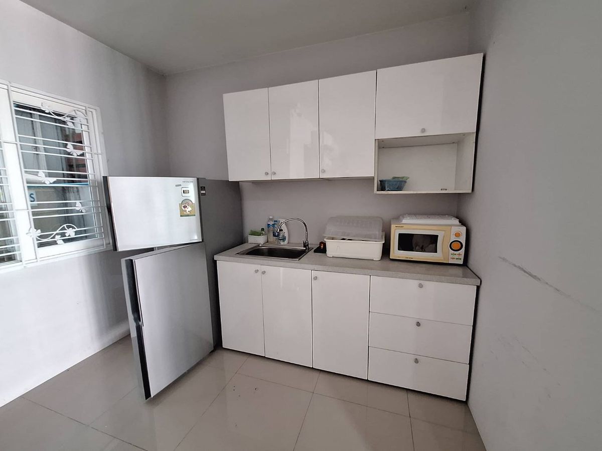 For SaleTownhomeEakachai, Bang Bon : 3 -storey homes for sale, price not more than 4 million, exclusive, Sathorn Kalapapruek, The Exclusive Sathon Kanlapapruek, area 21.4 sq.w.