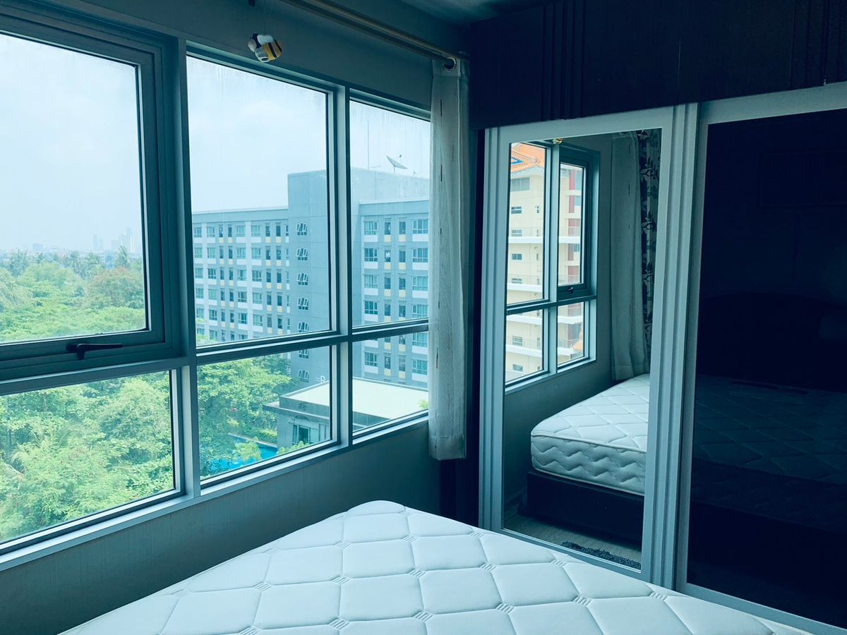 For SaleCondoThaphra, Talat Phlu, Wutthakat : Urgent sale, the cheapest price, near the electric train, carrying the luggage straight away