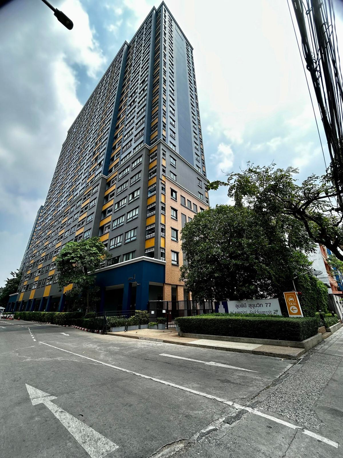 For SaleCondoOnnut, Udomsuk : Big, beautiful room, new renovated Very good price.