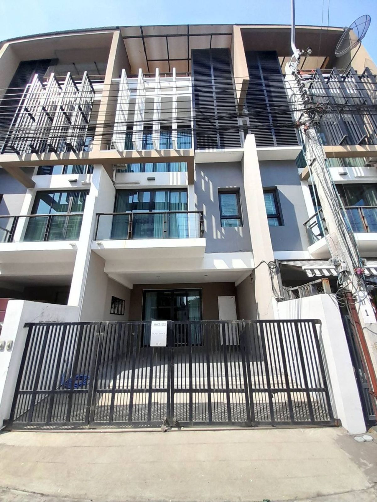 For SaleTownhomeOnnut, Udomsuk : Belts Town Sukhumvit 50 /3 Bedrooms (Sale), Bless Town Sukhumvit 50 /3 Bedrooms (For Sale) DK013
