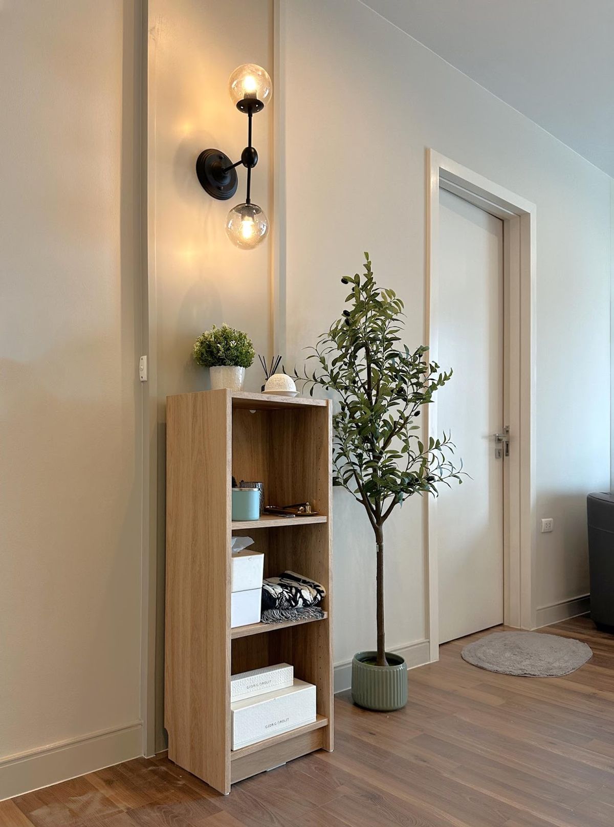 For SaleCondoOnnut, Udomsuk : Condo for sale, The Room Sukhumvit 62 BTS Punnawithi. Interested in negotiating @condobkk (with @) Code H32343