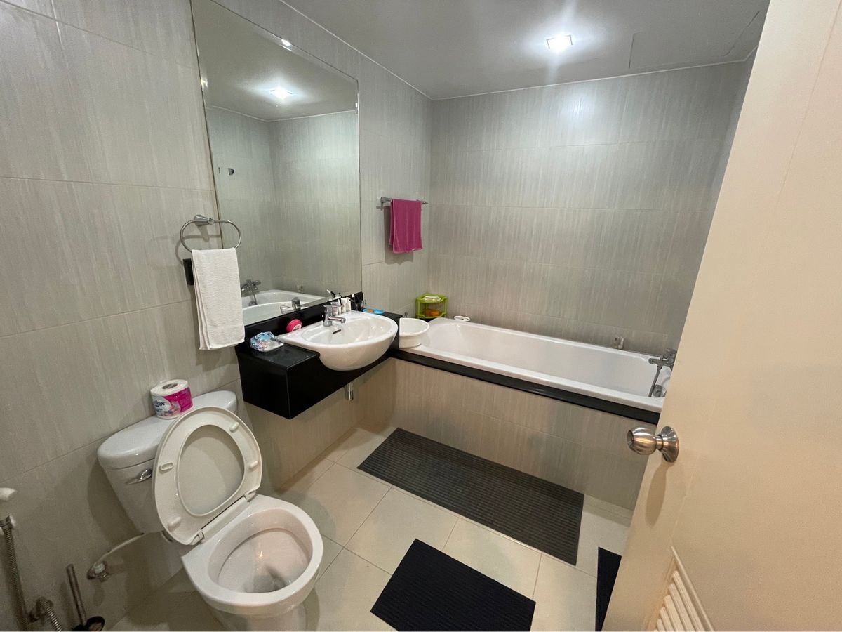 For SaleCondoSriracha Laem Chabang Ban Bueng : Foreigner Quota Condo Golden Coast Sriracha for 2,800,000 baht [#hi1248]