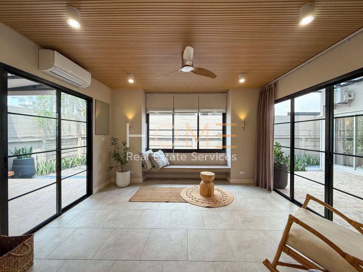 For SaleHousePattanakan, Srinakarin : Noble Tara Phatthanakan / 3 Bedrooms (Sale), NOBLE TARA PATTANAKARN / 3 Bedrooms (For Sale) Palm845