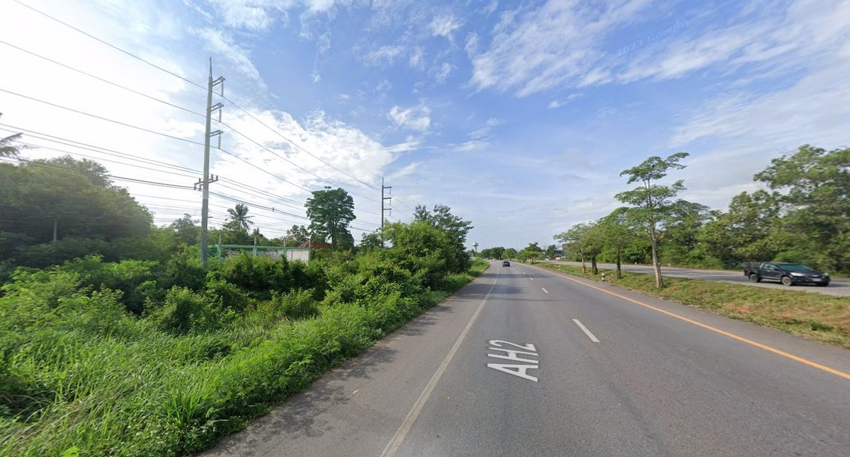 For SaleLandKoh Samui, Surat Thani : Land for sale for building a warehouse and distribution center, 69.15 rai in Surat Thani, Thailand.