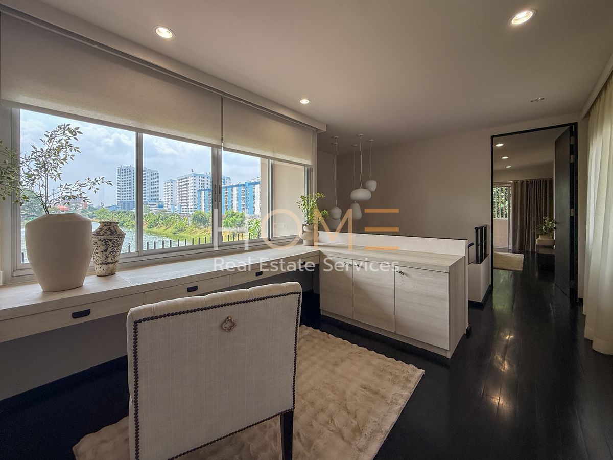 For SaleHousePattanakan, Srinakarin : Noble Tara Phatthanakan / 3 Bedrooms (Sale), NOBLE TARA PATTANAKARN / 3 Bedrooms (For Sale) Palm845