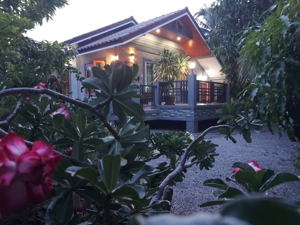 ขายบ้านชะอำ เพชรบุรี : ⛱️บ้านใกล้หาดชะอำพร้อมสวนเกษตรแบบผสมผสาน