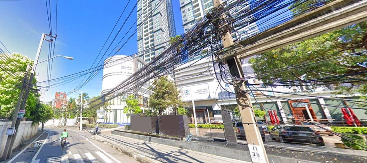 ให้เช่าร้านค้า/ตลาดนัดสุขุมวิท อโศก ทองหล่อ : พื้นที่ขนาด 115 ตรม. ให้เช่าในซอยสุขุมวิท 39