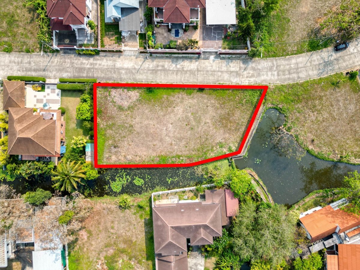 For SaleLandChiang Mai : Prime Individual Plot in Chiang Mai Floral Ville For Sale (DOISLAND010)