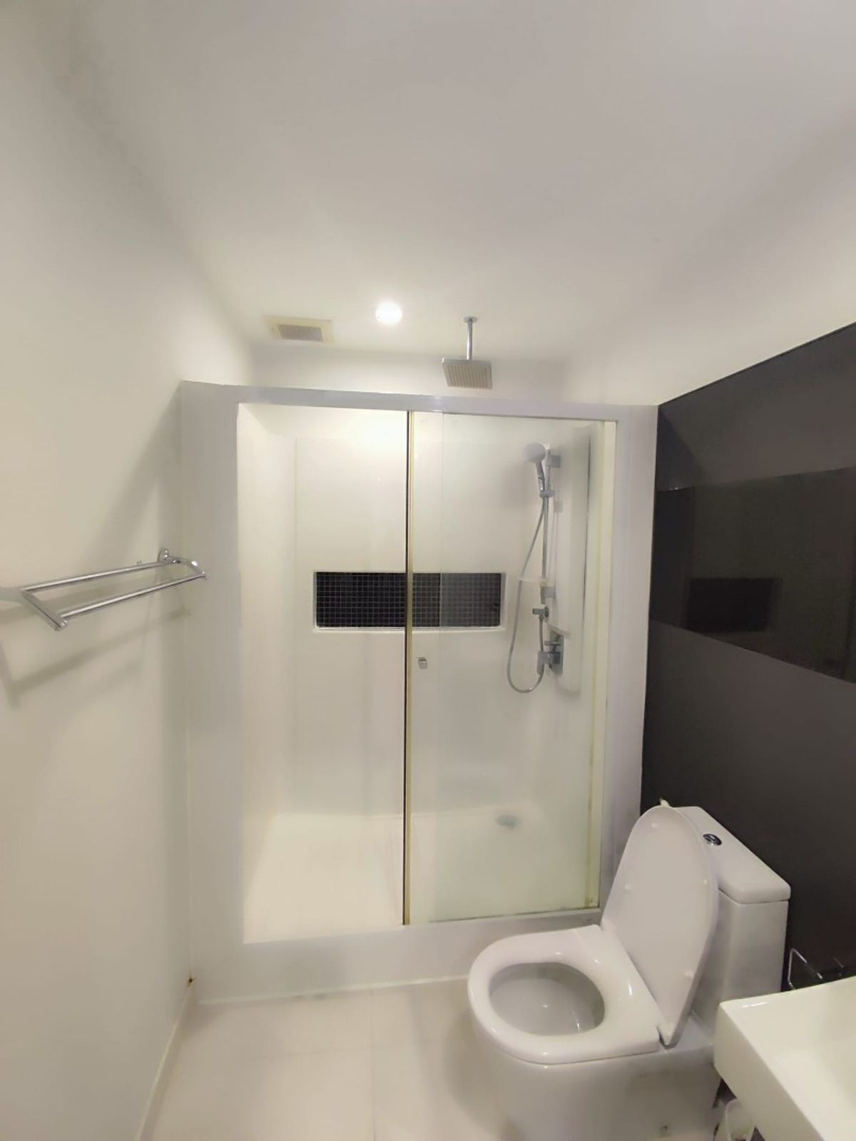 For SaleCondoOnnut, Udomsuk : Condo for sale, The Room Sukhumvit 62 BTS Punnawithi. Interested in negotiating @condobkk (with @) Code H26698