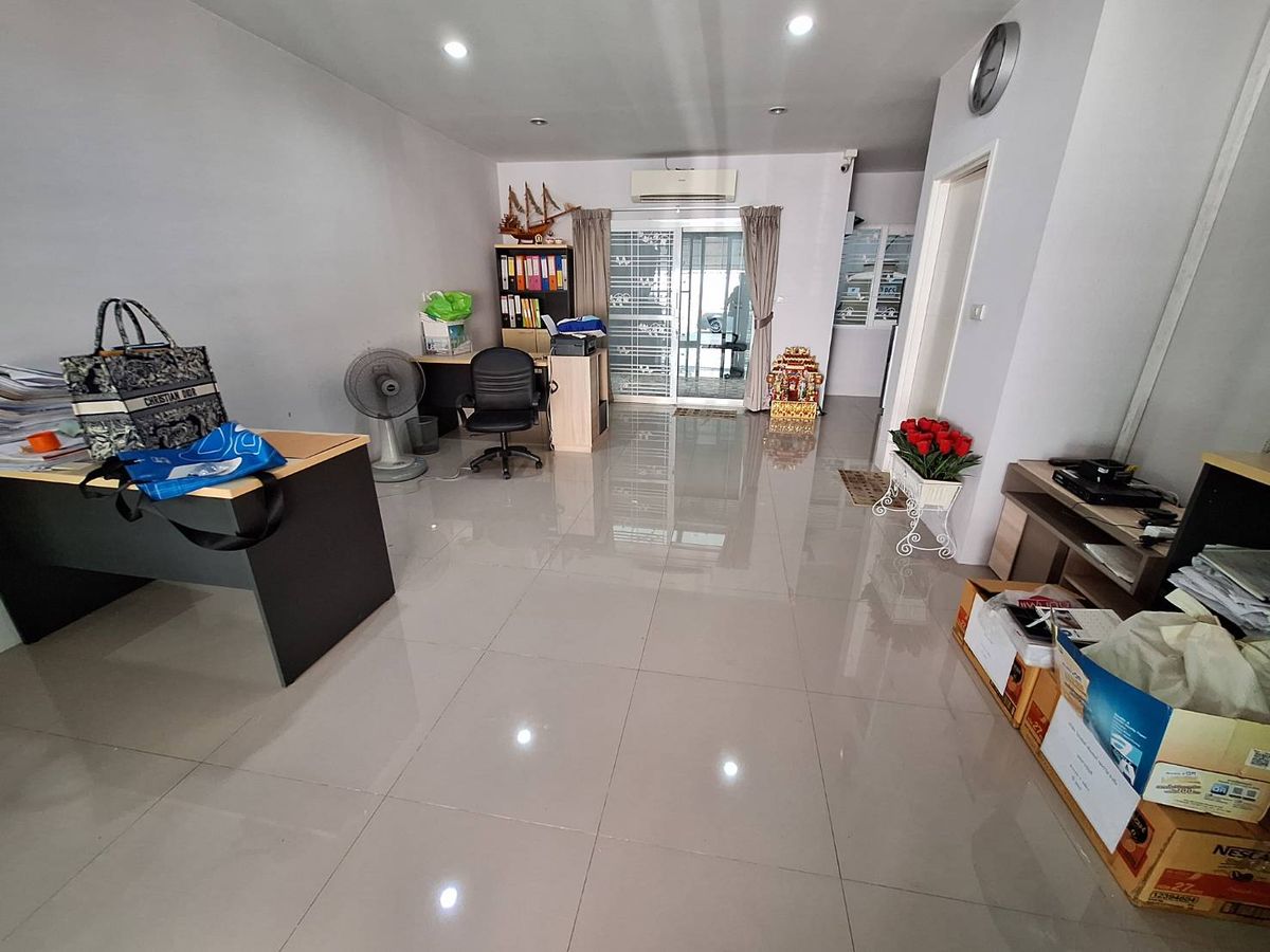 For SaleTownhomeEakachai, Bang Bon : 3 -storey homes for sale, price not more than 4 million, exclusive, Sathorn Kalapapruek, The Exclusive Sathon Kanlapapruek, area 21.4 sq.w.