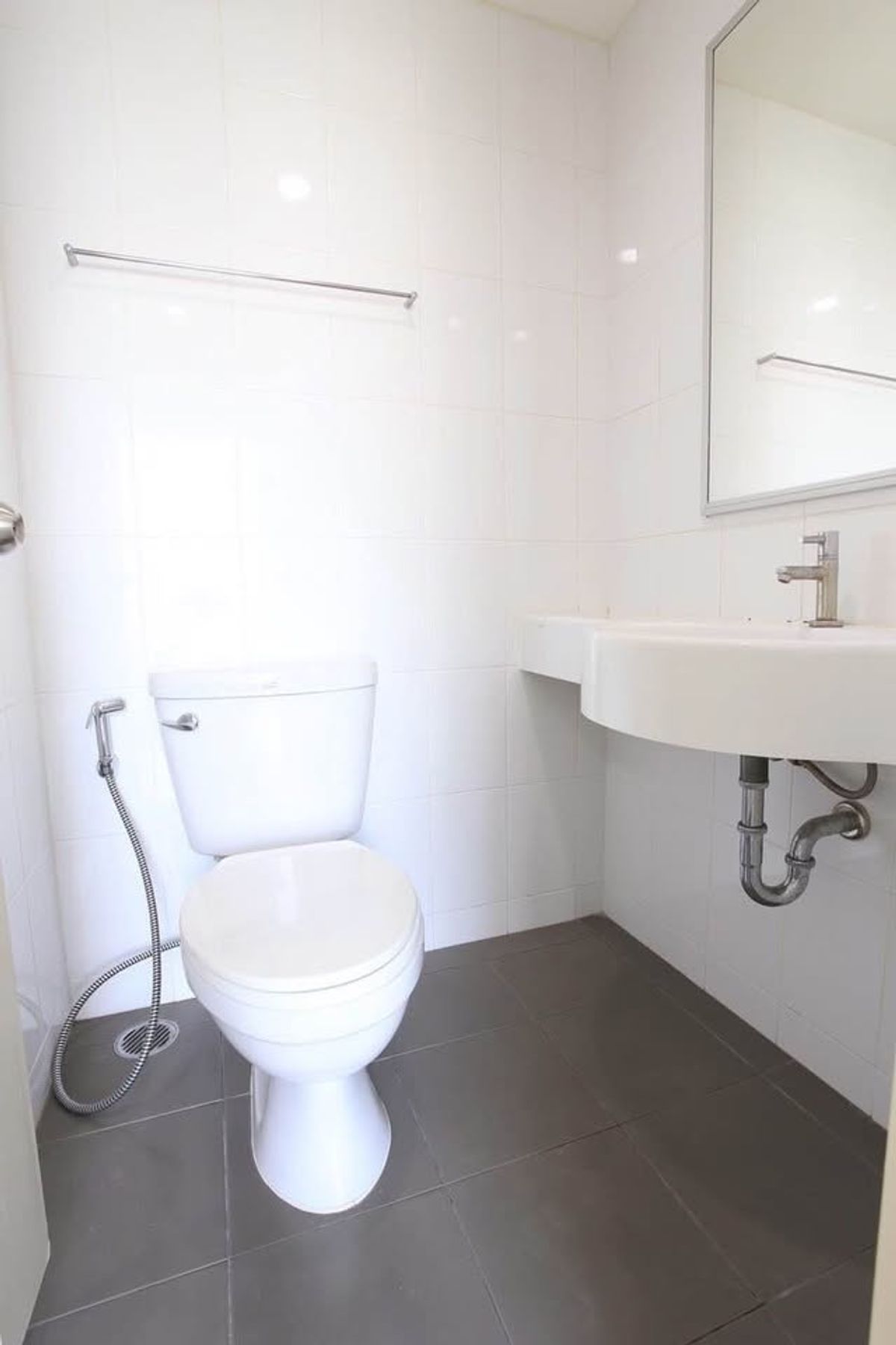 For SaleCondoOnnut, Udomsuk : The room is beautiful. Very good price.