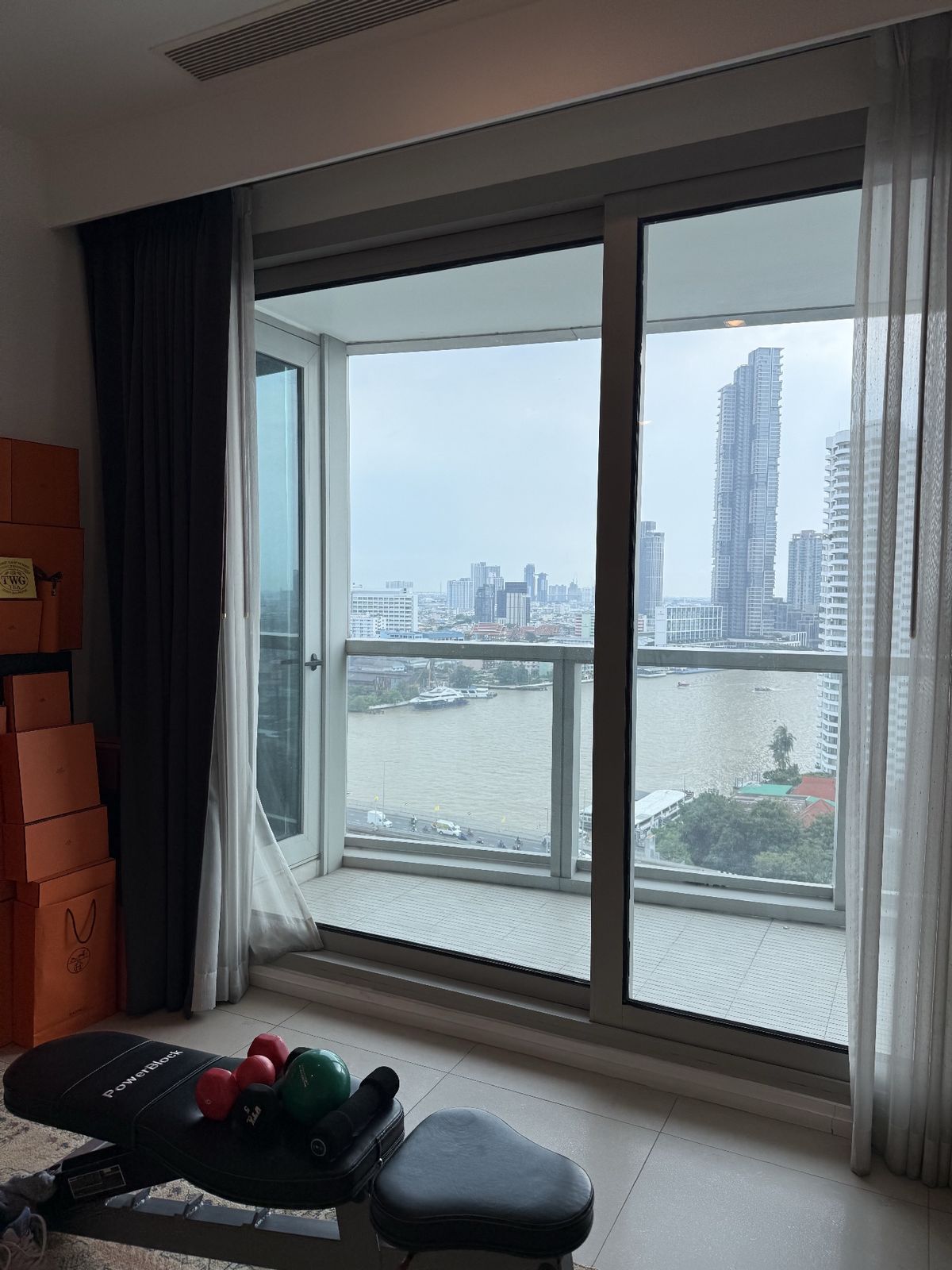 For RentCondoWongwianyai, Charoennakor : 🔥For urgent rent🔥 Condo The River, large room, Duplex, Chao Phraya River view, near BTS Charoen Nakhon station