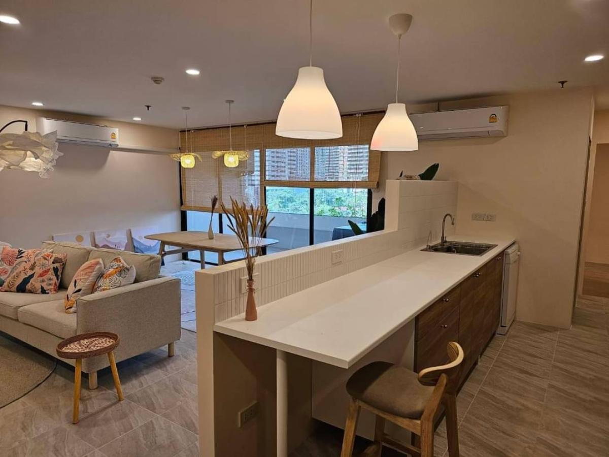 ให้เช่าคอนโดสุขุมวิท อโศก ทองหล่อ : Prestige Tower, 3 bed, 50000 per month