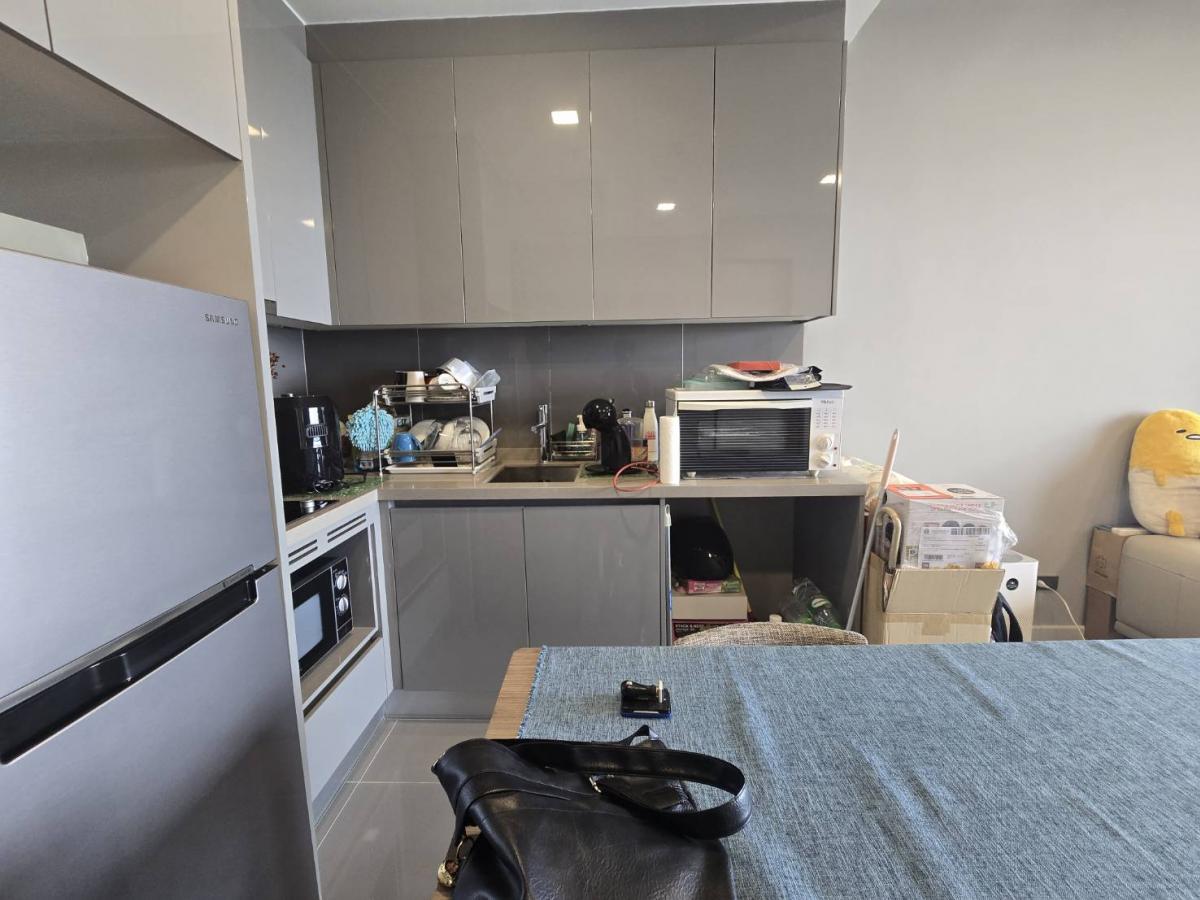 For SaleCondoRatchathewi,Phayathai : M Phayathai condo, 1 bedroom, in the city center, near BTS/MRTOnly 8.2 million, with a swimming pool, fitness center, and complete facilities!