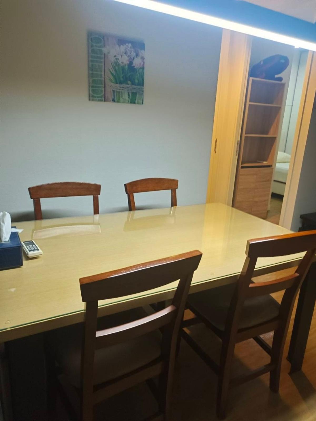 ขายคอนโดสีลม ศาลาแดง บางรัก : 03/04/2026, ขาย/เช่า คอนโด 2 ห้องนอน ใจกลางสีลม – Siamese Surawong 
ใกล้ BTS/MRT สามย่าน ราคาเริ่มต้น 8.49 ลบ. ฟรีสิ่งอำนวยความสะดวกครบ! 0642748883