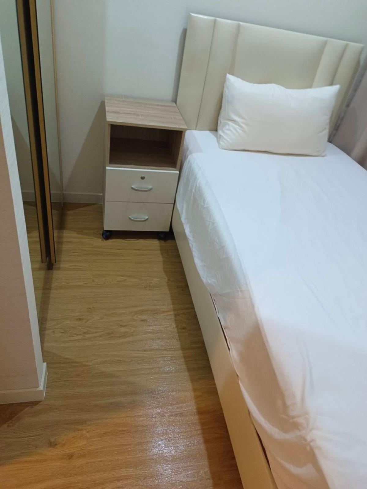 ขายคอนโดสีลม ศาลาแดง บางรัก : 03/04/2026, ขาย/เช่า คอนโด 2 ห้องนอน ใจกลางสีลม – Siamese Surawong 
ใกล้ BTS/MRT สามย่าน ราคาเริ่มต้น 8.49 ลบ. ฟรีสิ่งอำนวยความสะดวกครบ! 0642748883