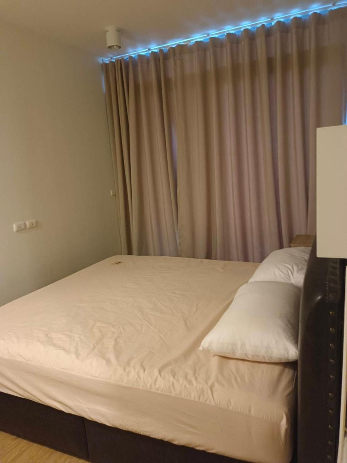 ขายคอนโดสีลม ศาลาแดง บางรัก : 03/04/2026, ขาย/เช่า คอนโด 2 ห้องนอน ใจกลางสีลม – Siamese Surawong 
ใกล้ BTS/MRT สามย่าน ราคาเริ่มต้น 8.49 ลบ. ฟรีสิ่งอำนวยความสะดวกครบ! 0642748883