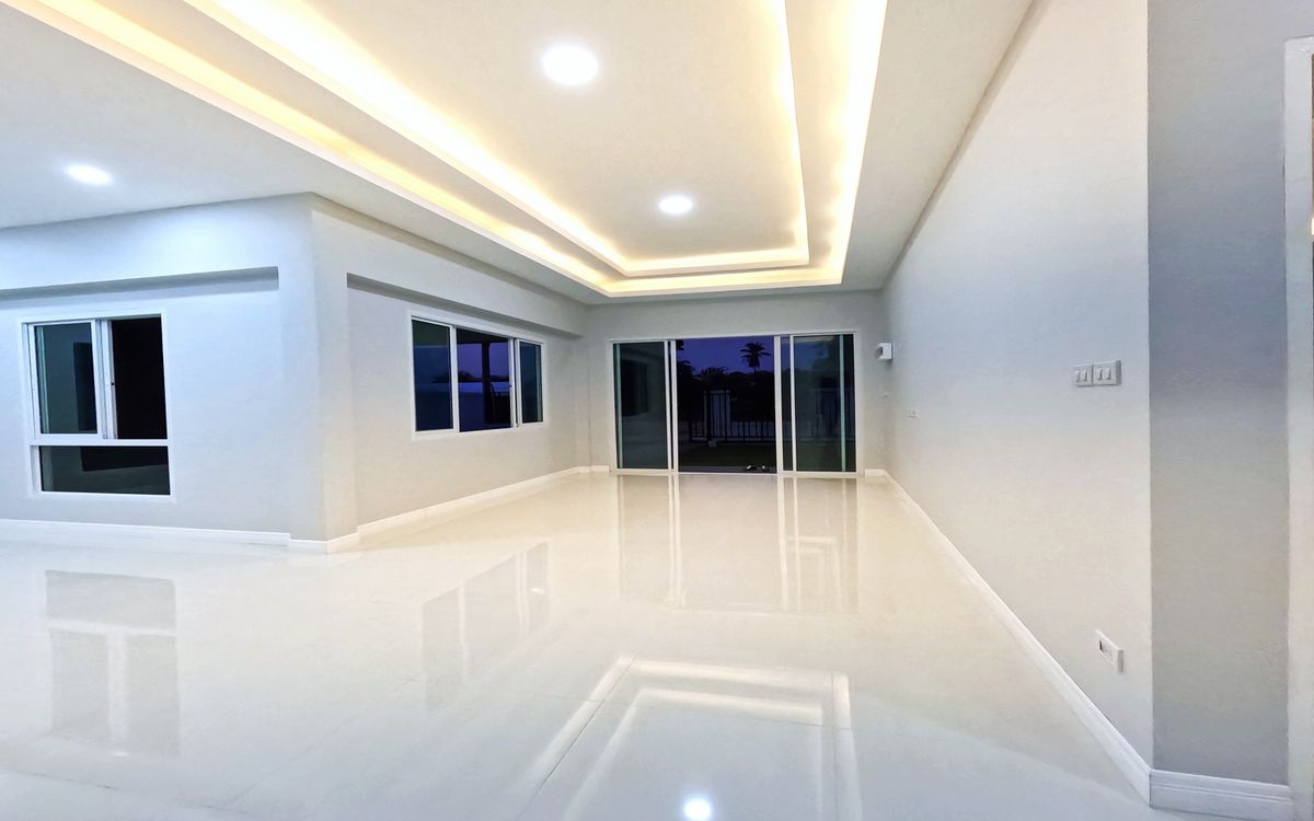 For SaleHouseCha-am Phetchaburi : House for sale Setthasiri Village Cha -am Project, Khao Yai Subdistrict, Cha -Am District, Phetchaburi Province, near Santoroni Water Park, near Cha -am Sea for 10 minutes