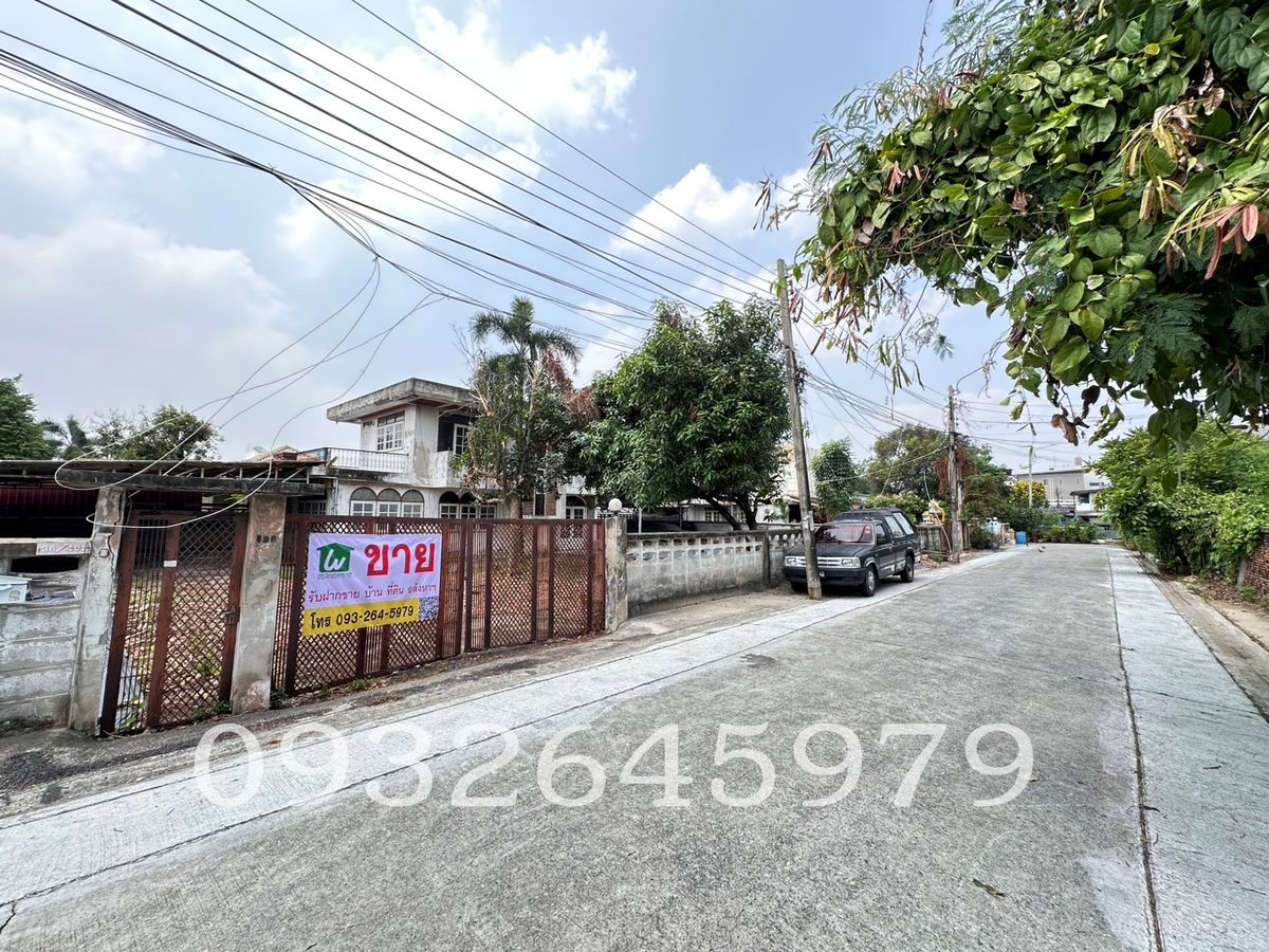 For SaleLandChokchai 4, Ladprao 71, Ladprao 48, : Land for sale in Lat Phrao, half a rai near BTS Chokchai 4 Central East Ville
