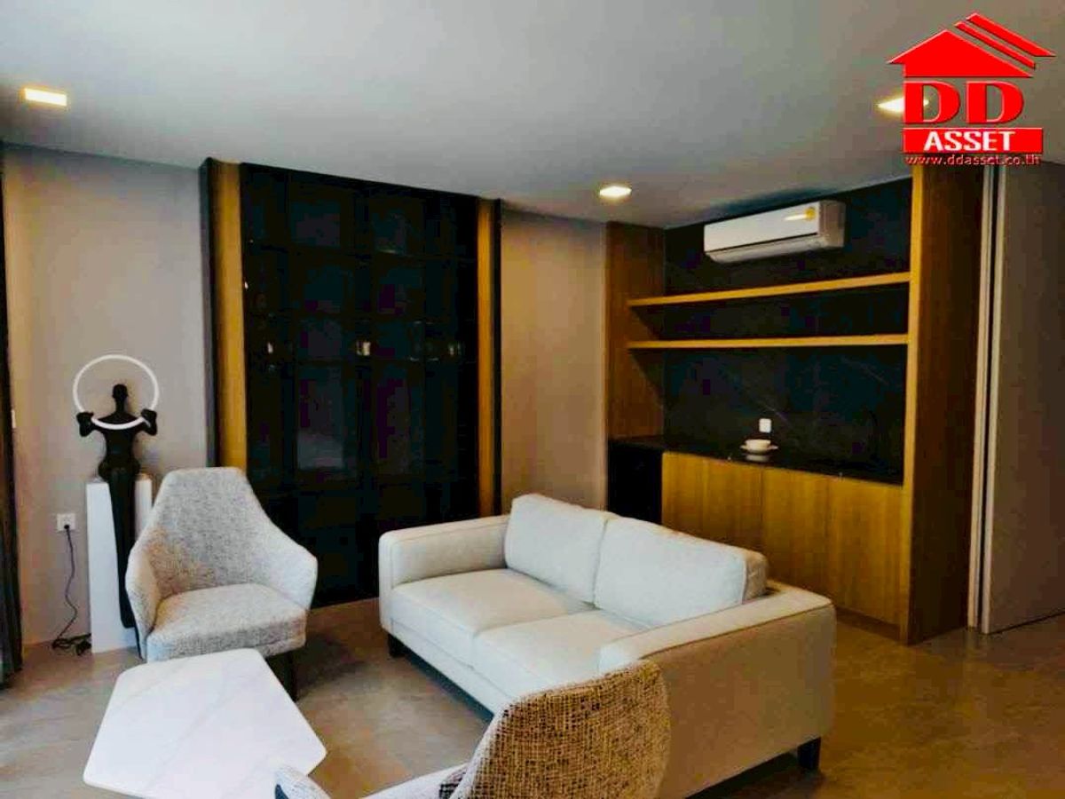 ให้เช่าบ้านลาดกระบัง สุวรรณภูมิ : For rent Vive 2 Krungthep Kreetha วีเว่2 กรุงเทพกรีฑา ติดโรงเรียนนานาชาติ willington school รหัส : H8201