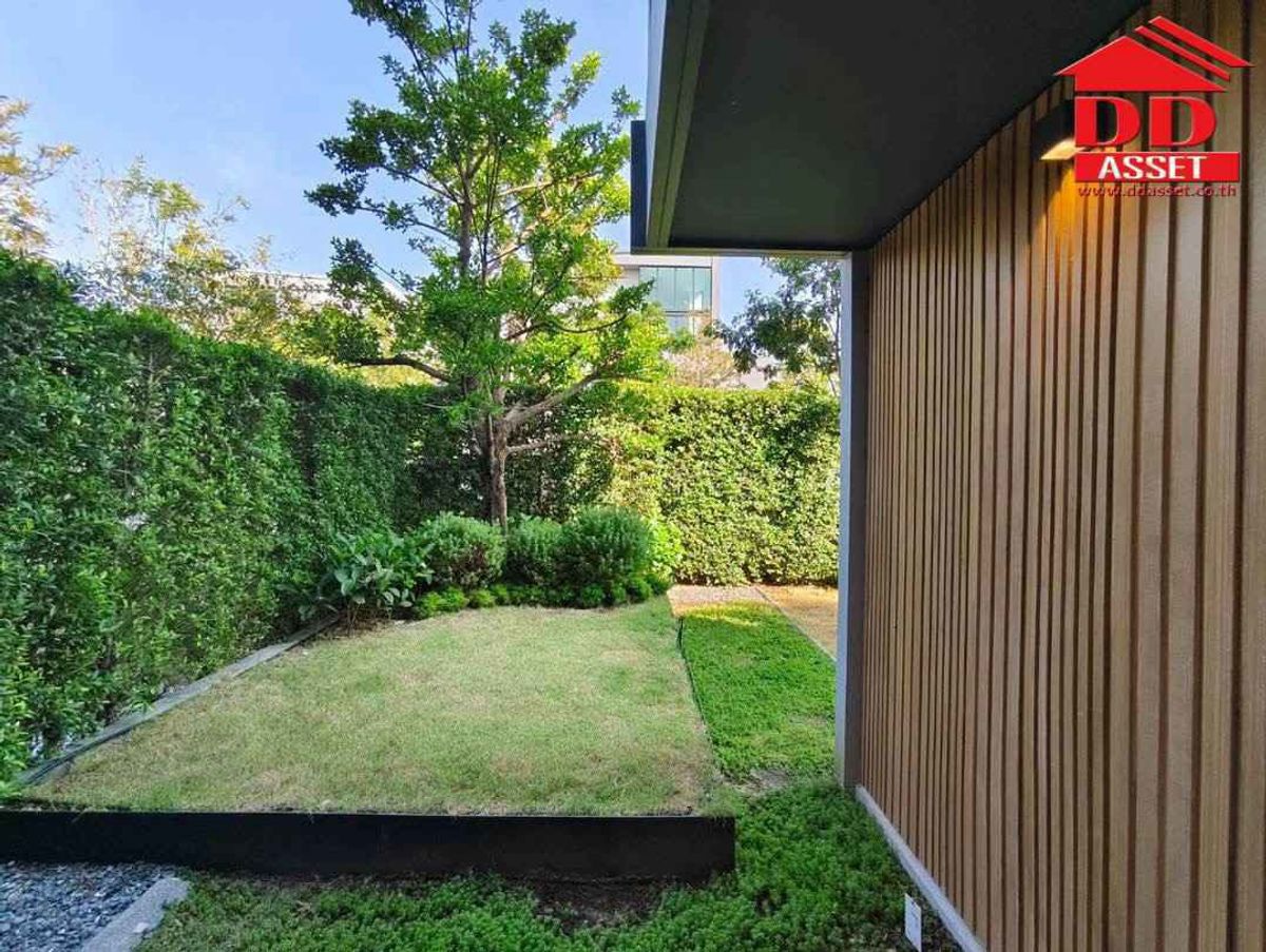 For RentHousePattanakan, Srinakarin : For Rent Vive Krungthep Kreetha, Krungthep Kreetha, behind the Velington School, Code: H8199