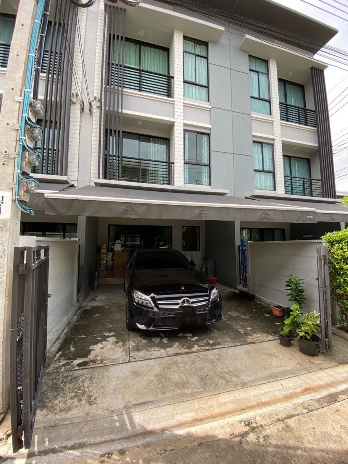 ให้เช่าทาวน์โฮมรัตนาธิเบศร์ สนามบินน้ำ พระนั่งเกล้า : ให้เช่าทาวน์โฮม บ้านกลางเมือง รัตนาธิเบศร์ ตรงข้าม Central รัตนาธิเบศร์ ติด MRT 400ม.
