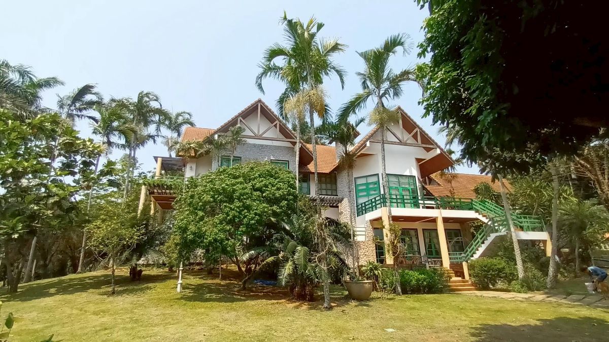 For SaleHousePak Chong KhaoYai : Luxury Spanish-Style Phupiman House for Sale – Beautiful Garden, Feng Shui Approved, Fully Furnished, Pakchong Nakhon Ratchasima