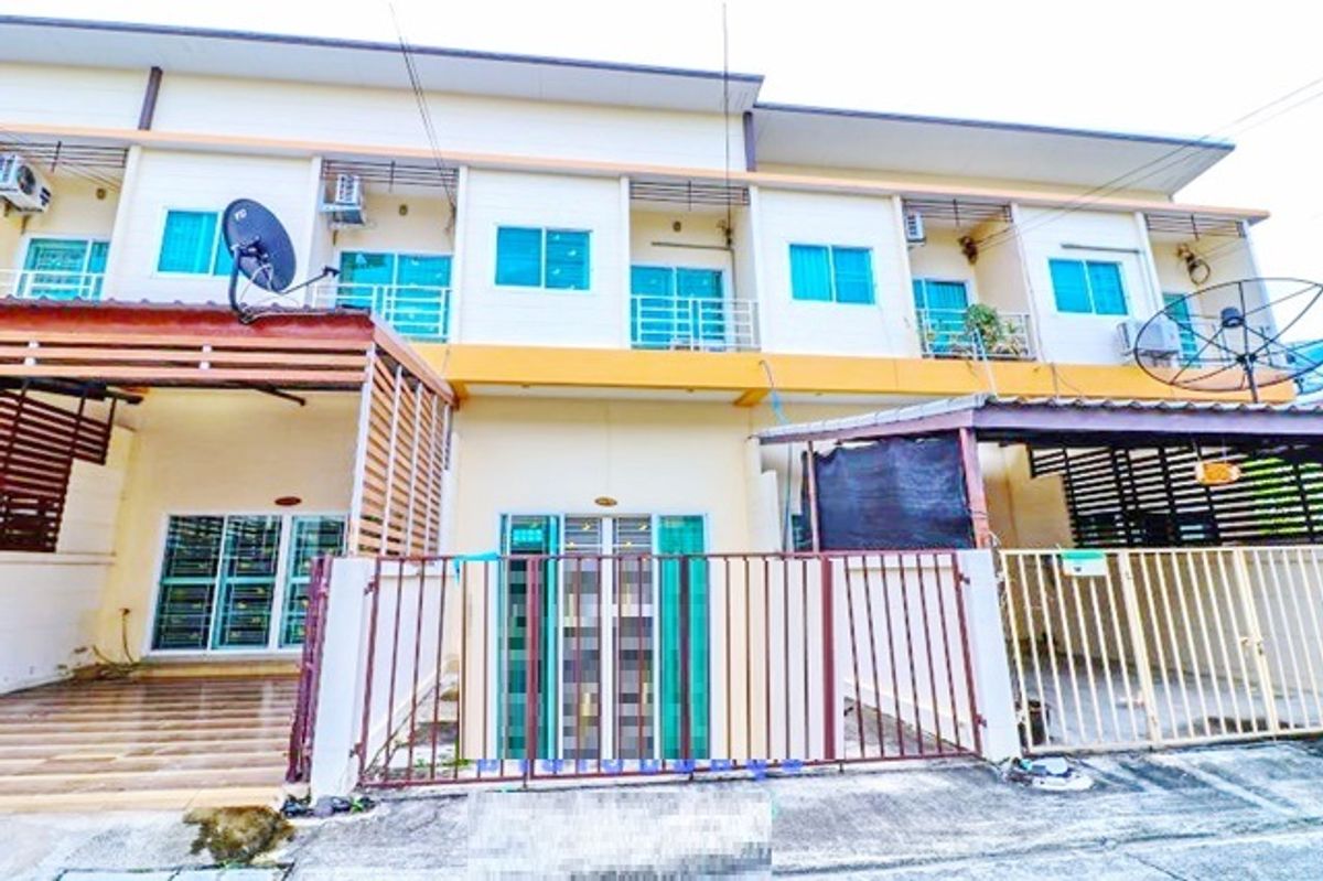 For RentTownhomePattaya, Bangsaen, Chonburi : Kasetsart University, Sriracha 4.6 km. Battle Srisaracha 500, 2 bedrooms, 2 bathrooms, 2 floors, 22 sq.w. 162 sq.m.