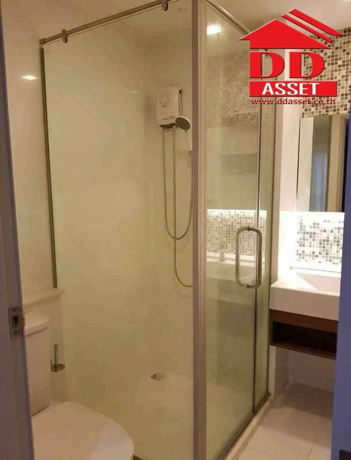 For SaleCondoBangna, Bearing, Lasalle : Aspen Condo Phase B Espen Condo La Salle near Sasarin Hospital 100 meters. Code: C8335