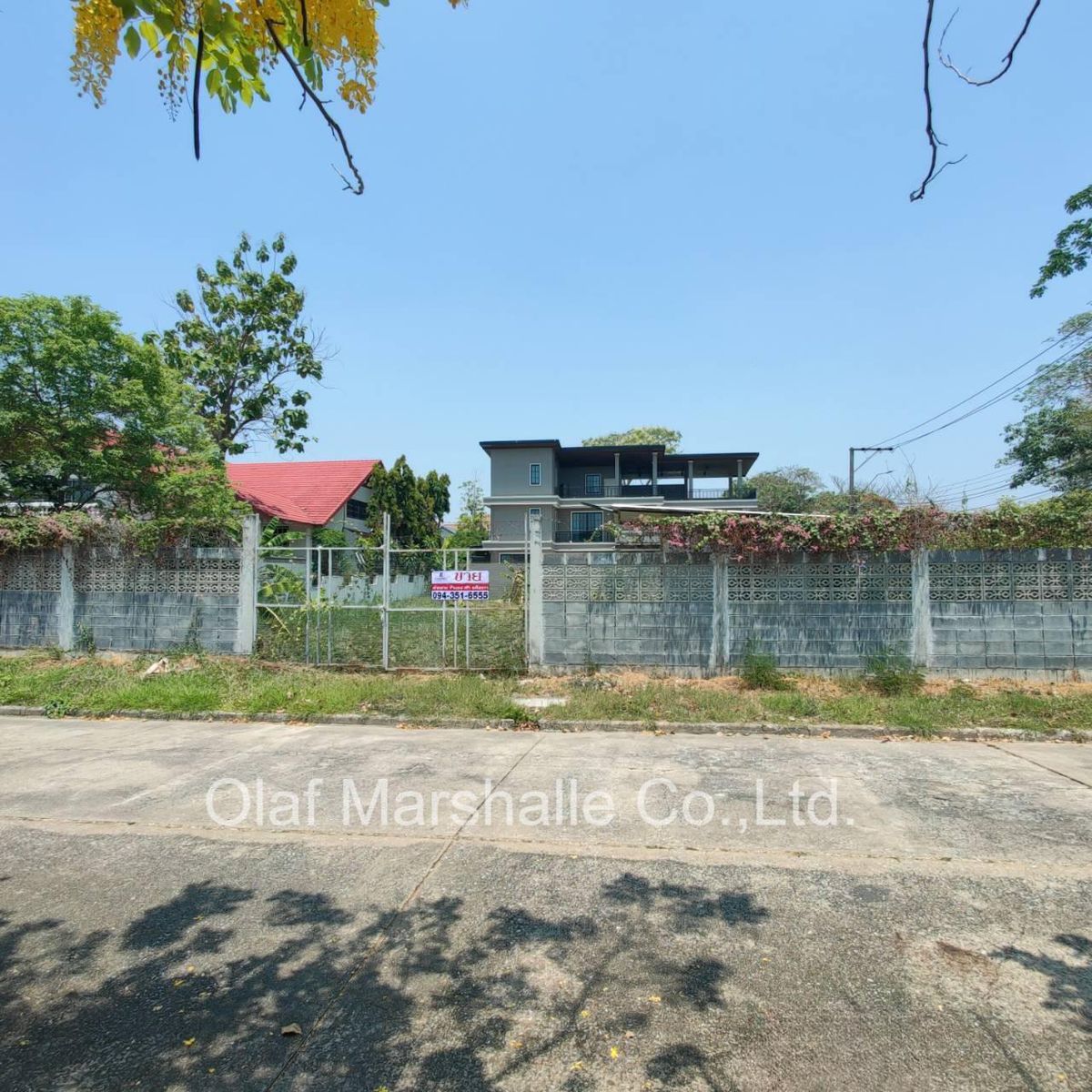 For SaleLandPattanakan, Srinakarin : Land for sale 225 sq.wa.,Near Paradise Park and MRT Suan Luang Rama 9, the best price in this area!