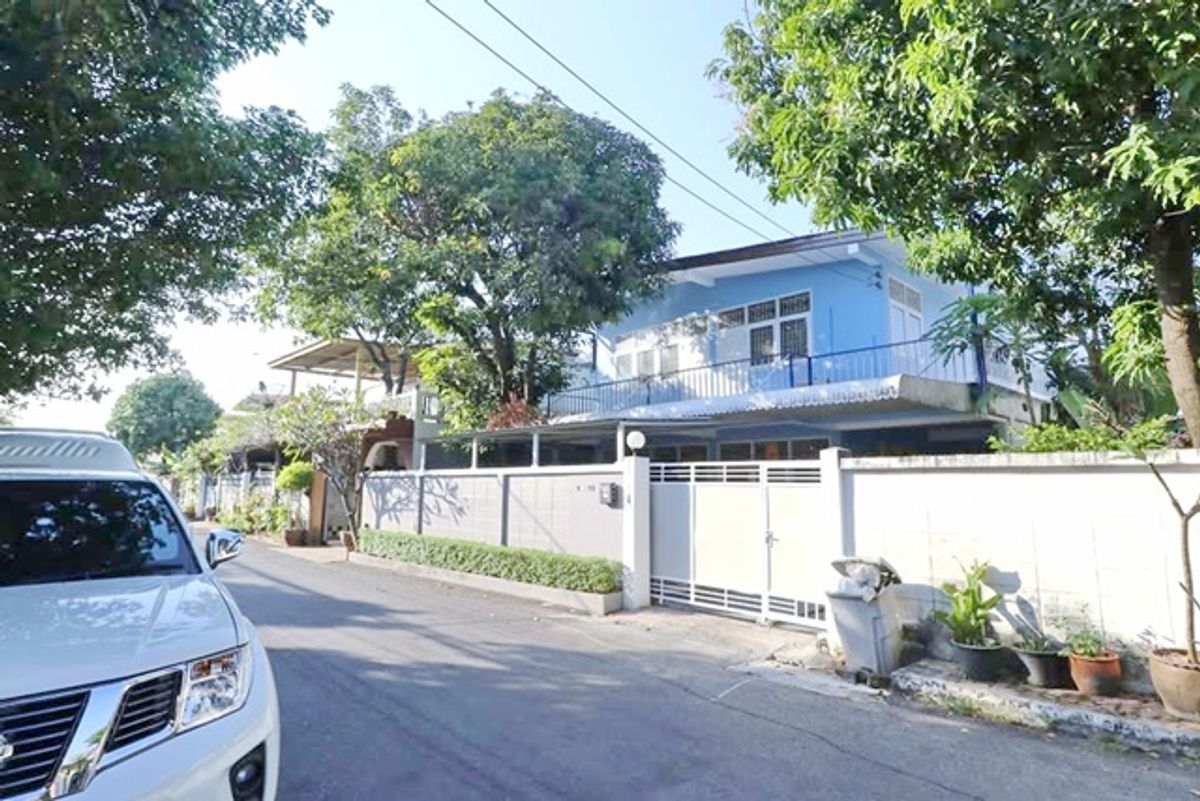 For RentHouseKaset Nawamin,Ladplakao : Max Value Nawamin 400 m. 4 beds for rent, 2-story houses, 104 sq.w. 364 sq.m. Patthawikorn Market 700 m.