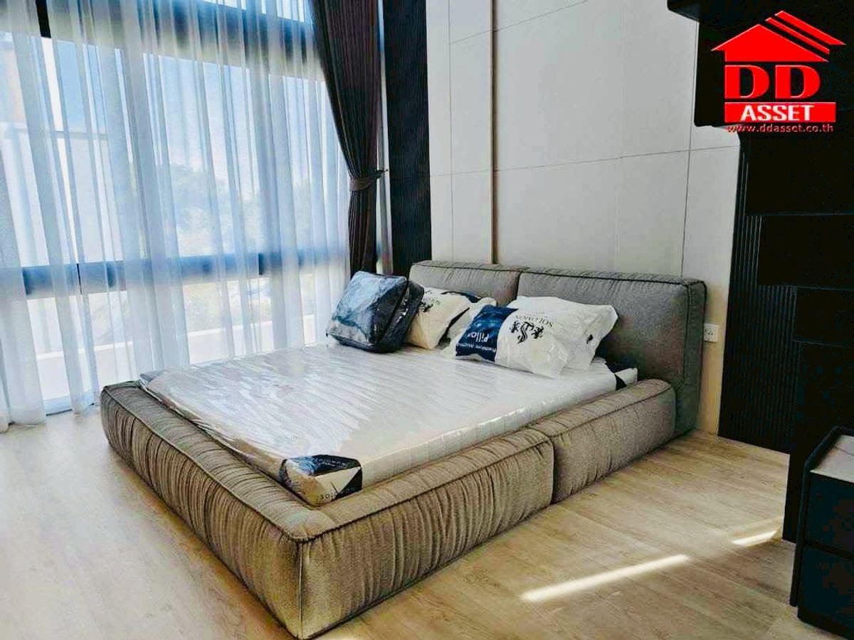 ให้เช่าบ้านลาดกระบัง สุวรรณภูมิ : For rent Vive 2 Krungthep Kreetha วีเว่2 กรุงเทพกรีฑา ติดโรงเรียนนานาชาติ willington school รหัส : H8201