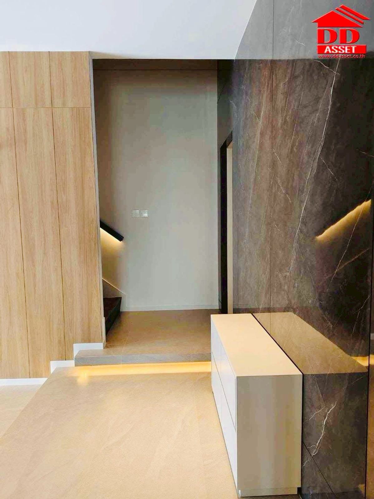 ให้เช่าบ้านลาดกระบัง สุวรรณภูมิ : For rent Vive 2 Krungthep Kreetha วีเว่2 กรุงเทพกรีฑา ติดโรงเรียนนานาชาติ willington school รหัส : H8201