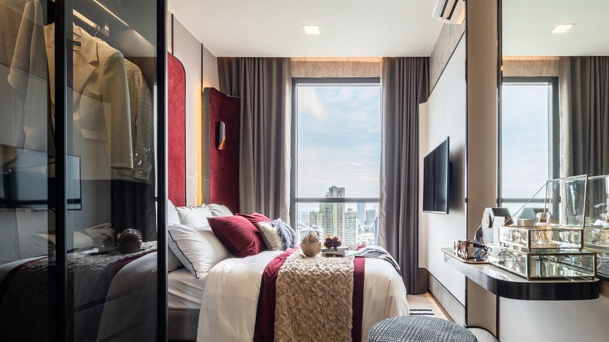 ขายคอนโดสะพานควาย จตุจักร : HOT DEAL THE PRIVACY JATUJAK 1Bedroom 28sq.m CALL KEn 064-932-4645